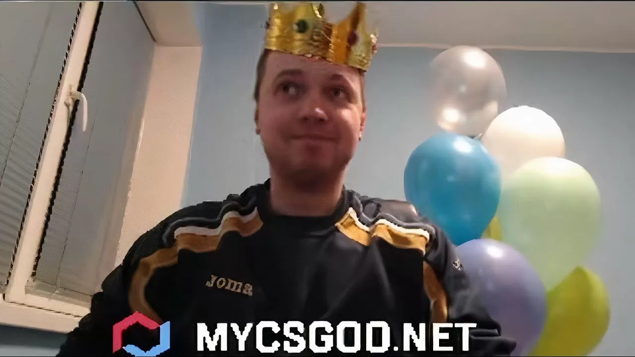 Сколько лет Папичу и когда родился